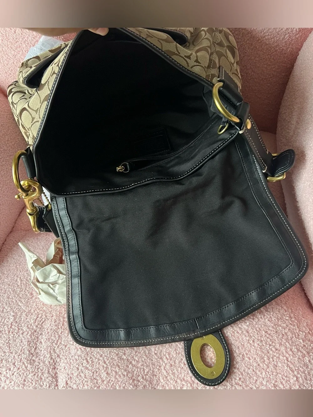Vintage Coach Signature Legacy Turnlock Ali Shoulder Bag